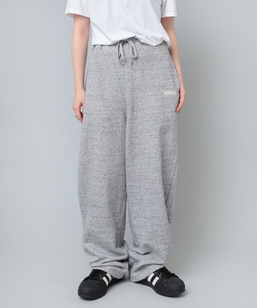 RNA（アールエヌエー）の「R4159 OE裏毛スウェットパンツ（スウェットパンツ・レディース・ピンク/ブラック/杢グレー・MEDIUM）」の14枚目の写真