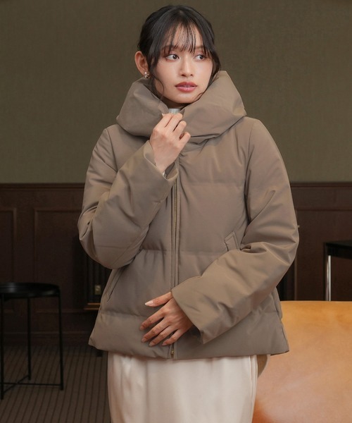 TRUDEA（トルディア）の「シームレス ショートダウンジャケット（ダウンジャケット/コート・レディース・ブラック/ネイビー/モカ/ベージュ・MEDIUM/LARGE/SMALL）」の20枚目の写真