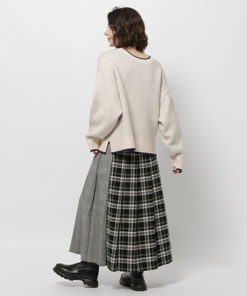 niko and...（ニコアンド）の「アソートロゴクルーニットプルオーバー（ニット/セーター・レディース・ブラック/パープル/アイボリー/グレー・LARGE/MEDIUM）」の17枚目の写真