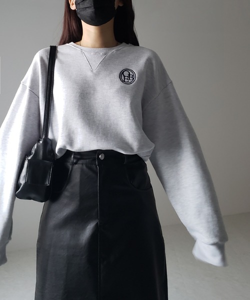セール】※※OBE刺繍 ロゴクロップドスウェット【 韓国製