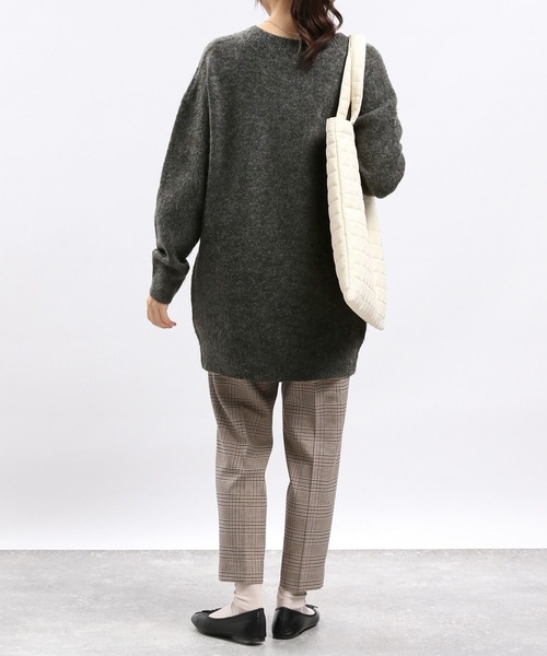 GLOBAL WORK Smile Seed Store（グローバルワーク スマイルシードストア）の「ストレッチブークレＶネックチュニック/908068（ニット/セーター・レディース・ライトグレー/モカ/チャコール/アイボリー・SMALL/LARGE/X-LARGE/MEDIUM）」の9枚目の写真