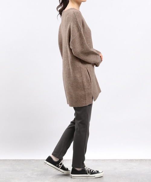 GLOBAL WORK Smile Seed Store（グローバルワーク スマイルシードストア）の「ストレッチブークレＶネックチュニック/908068（ニット/セーター・レディース・ライトグレー/モカ/チャコール/アイボリー・SMALL/LARGE/X-LARGE/MEDIUM）」の19枚目の写真