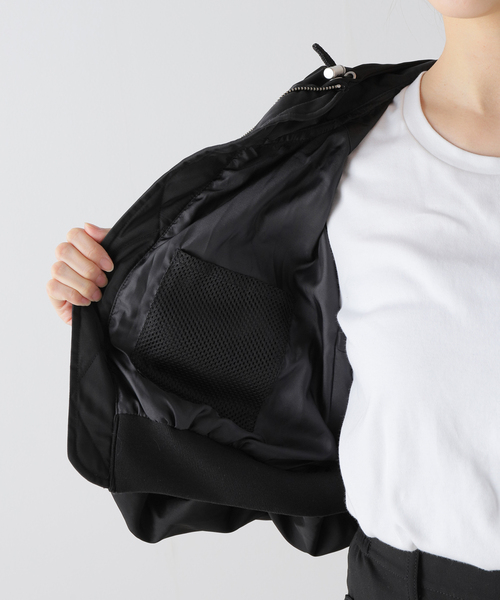 ANNA SUI NYC(アナ スイ エヌ ワイ シー)の「【ANNA SUI NYC/ アナスイエヌワイシー】シャカ2シャーリングショートMA-1(MA-1・レディース・ブラック・FREE)」の17枚目の写真