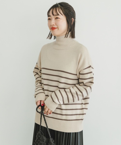 ITEMS URBANRESEARCH（アイテムズ アーバンリサーチ）の「『洗濯可』ハイネックボーダーニットプルオーバー（ニット/セーター・レディース・ホワイト系その他/ブラック系その他/ブラウン系その他・FREE）」の3枚目の写真