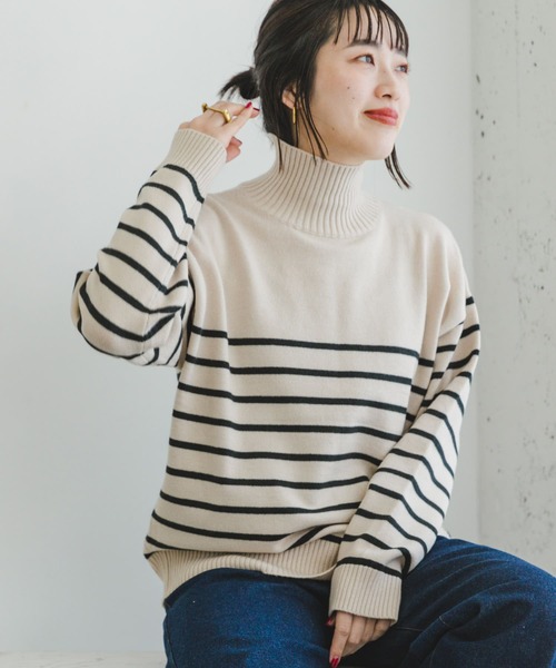 ITEMS URBANRESEARCH（アイテムズ アーバンリサーチ）の「『洗濯可』ハイネックボーダーニットプルオーバー（ニット/セーター・レディース・ホワイト系その他/ブラック系その他/ブラウン系その他・FREE）」の4枚目の写真