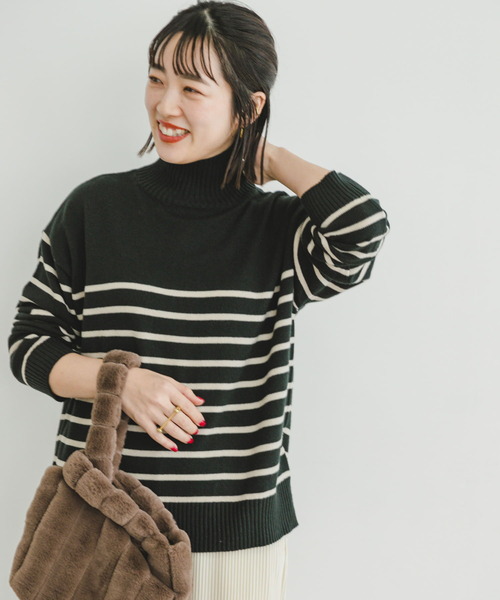 ITEMS URBANRESEARCH（アイテムズ アーバンリサーチ）の「『洗濯可』ハイネックボーダーニットプルオーバー（ニット/セーター・レディース・ホワイト系その他/ブラック系その他/ブラウン系その他・FREE）」の6枚目の写真