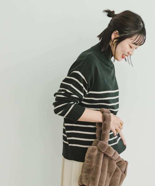 ITEMS URBANRESEARCH（アイテムズ アーバンリサーチ）の「『洗濯可』ハイネックボーダーニットプルオーバー（ニット/セーター・レディース・ホワイト系その他/ブラック系その他/ブラウン系その他・FREE）」の7枚目の写真