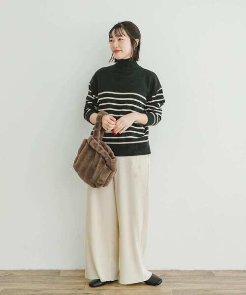ITEMS URBANRESEARCH（アイテムズ アーバンリサーチ）の「『洗濯可』ハイネックボーダーニットプルオーバー（ニット/セーター・レディース・ホワイト系その他/ブラック系その他/ブラウン系その他・FREE）」の9枚目の写真