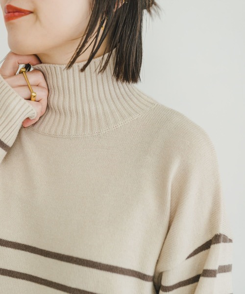 ITEMS URBANRESEARCH（アイテムズ アーバンリサーチ）の「『洗濯可』ハイネックボーダーニットプルオーバー（ニット/セーター・レディース・ホワイト系その他/ブラック系その他/ブラウン系その他・FREE）」の17枚目の写真