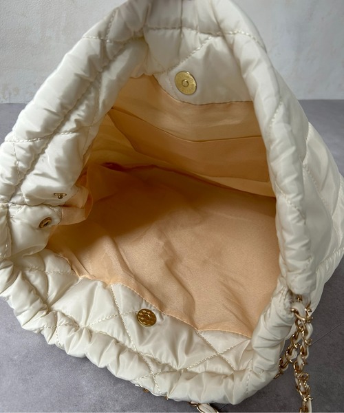 Thevon（ゼボン）の「ナイロンキルティングトートバッグ（トートバッグ・レディース・ブラック/ベージュ/オフホワイト・FREE）」の11枚目の写真