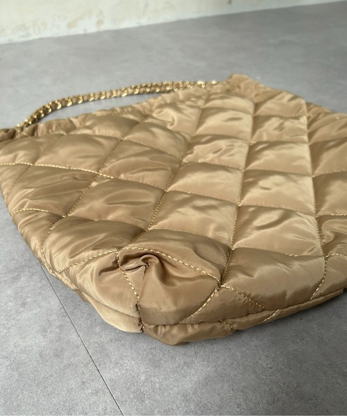 Thevon（ゼボン）の「ナイロンキルティングトートバッグ（トートバッグ・レディース・ブラック/ベージュ/オフホワイト・FREE）」の13枚目の写真