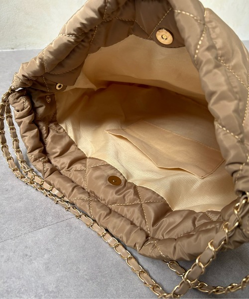 Thevon（ゼボン）の「ナイロンキルティングトートバッグ（トートバッグ・レディース・ブラック/ベージュ/オフホワイト・FREE）」の17枚目の写真