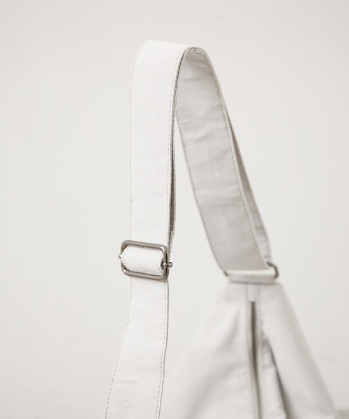 JUNRED（ジュンレッド）の「ショルダーバック（ショルダーバッグ・メンズ・ライトグレー/ブラック・FREE）」の8枚目の写真