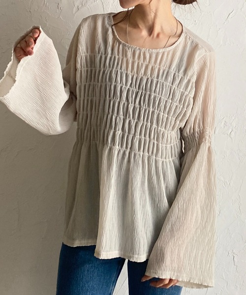 She's Closet(シーズクローゼット)の「長袖フレアスリーブシャーリングギャザーシアーペプラムブラウス(シャツ/ブラウス・レディース・ブラック/アイボリー・FREE)」の2枚目の写真
