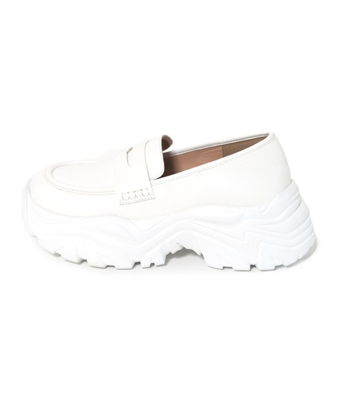 w closet（ダブルクローゼット）の「スニーカーローファー（ローファー・レディース・オフホワイト/ブラック・M/L）」の8枚目の写真