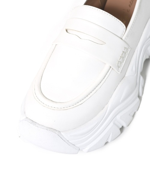 w closet（ダブルクローゼット）の「スニーカーローファー（ローファー・レディース・オフホワイト/ブラック・M/L）」の5枚目の写真