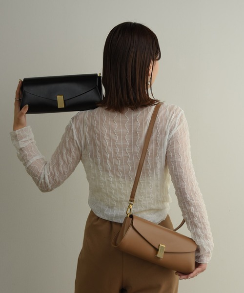 Amiur（エミレ）の「cannolo bag / カンノーロバッグ（ショルダーバッグ・レディース・ブラック/キャメル/ベージュ・FREE）」の4枚目の写真