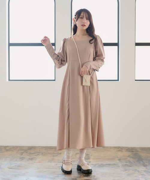 Newlyme（ニューリーミー）の「トラックソールメリージェーンパンプス（パンプス・レディース・ベージュ/グレー/オフホワイト・25cm/24.5cm/24cm/23.5cm/23cm/22.5cm）」の15枚目の写真