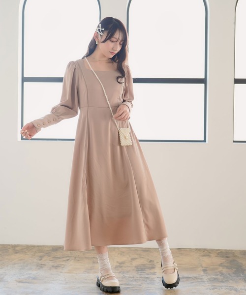 Newlyme（ニューリーミー）の「トラックソールメリージェーンパンプス（パンプス・レディース・ベージュ/グレー/オフホワイト・25cm/24.5cm/24cm/23.5cm/23cm/22.5cm）」の16枚目の写真