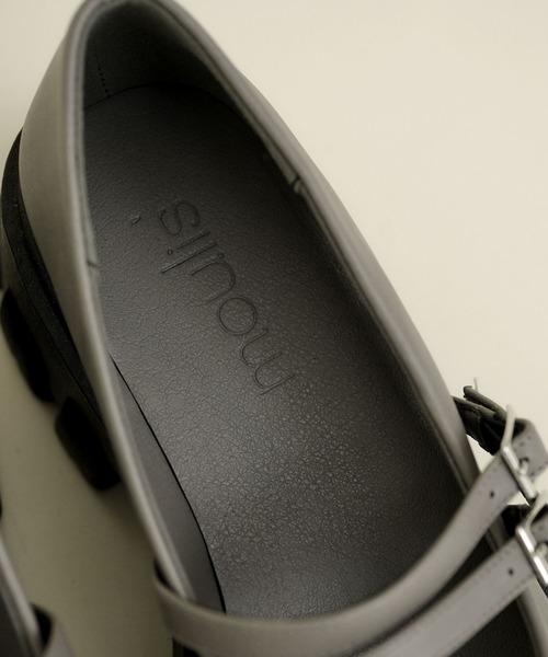 Newlyme（ニューリーミー）の「トラックソールメリージェーンパンプス（パンプス・レディース・ベージュ/グレー/オフホワイト・25cm/24.5cm/24cm/23.5cm/23cm/22.5cm）」の7枚目の写真