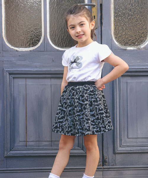BeBe(ベベ)の「グリッターロゴリボン天竺Tシャツ(90~150cm)(Tシャツ/カットソー・キッズ・ホワイト/ネイビー・130cm/140cm/120cm/150cm/110cm/100cm/90cm)」の5枚目の写真