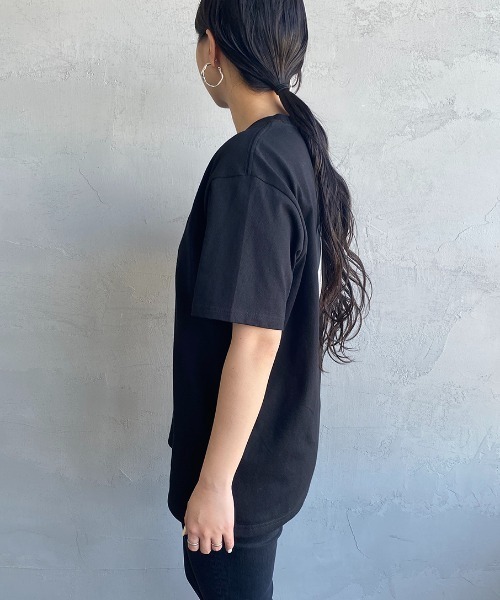 CHUMS（チャムス）の「[CHUMS/チャムス] BOOBY バックプリント ショートスリーブTシャツ（Tシャツ/カットソー・レディース・ブラック/グレイッシュベージュ/ブルーグリーン/ホワイト×ネイビー/ネイビー/ホワイト・M/L/XL/XXL）」の19枚目の写真