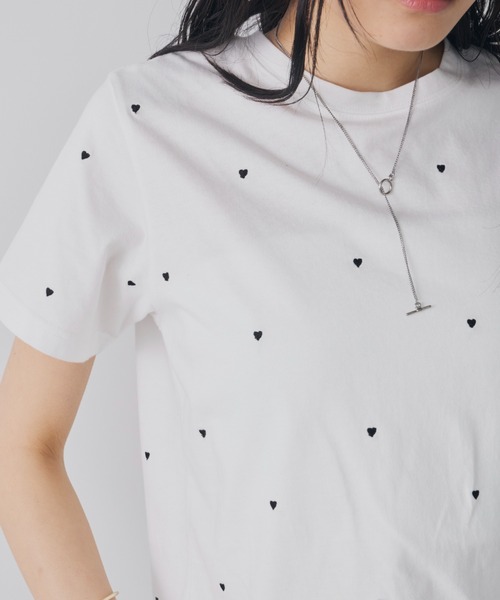 Aunt Marie's(アントマリーズ)の「ハート刺繍コンパクトミニTシャツ(Tシャツ/カットソー・レディース・グレー/ブラック/ホワイト・FREE)」の8枚目の写真