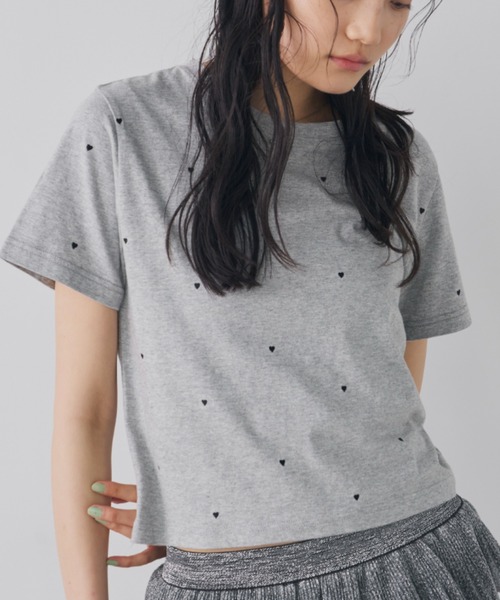 Aunt Marie's(アントマリーズ)の「ハート刺繍コンパクトミニTシャツ(Tシャツ/カットソー・レディース・グレー/ブラック/ホワイト・FREE)」の19枚目の写真