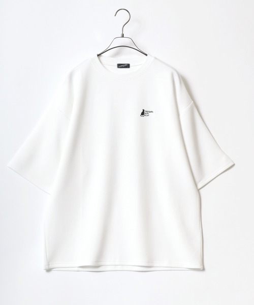 ANPAS（アンパス）の「Cool Touch Ponte Fabric The TASOGARE GIRL Back Print T-Shirt/ポンチ ガールプリント 半袖 Tシャツ バックプリント ワンポイント刺繍（Tシャツ/カットソー・メンズ・ホワイト系その他/ホワイト系その他3/ブラック系その他2/ブラック系その他/ホワイト系その他2/ブラック系その他3/ブラック系その他5/ブラック系その他4/ホワイト系その他5/ホワイト系その他4・M/L）」の14枚目の写真