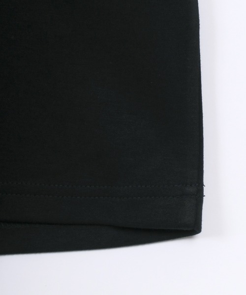 ANPAS（アンパス）の「Cool Touch Ponte Fabric The TASOGARE GIRL Back Print T-Shirt/ポンチ ガールプリント 半袖 Tシャツ バックプリント ワンポイント刺繍（Tシャツ/カットソー・メンズ・ホワイト系その他/ホワイト系その他3/ブラック系その他2/ブラック系その他/ホワイト系その他2/ブラック系その他3/ブラック系その他5/ブラック系その他4/ホワイト系その他5/ホワイト系その他4・M/L）」の12枚目の写真