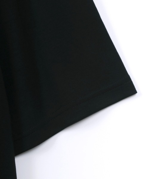 ANPAS（アンパス）の「Cool Touch Ponte Fabric The TASOGARE GIRL Back Print T-Shirt/ポンチ ガールプリント 半袖 Tシャツ バックプリント ワンポイント刺繍（Tシャツ/カットソー・メンズ・ホワイト系その他/ホワイト系その他3/ブラック系その他2/ブラック系その他/ホワイト系その他2/ブラック系その他3/ブラック系その他5/ブラック系その他4/ホワイト系その他5/ホワイト系その他4・M/L）」の13枚目の写真