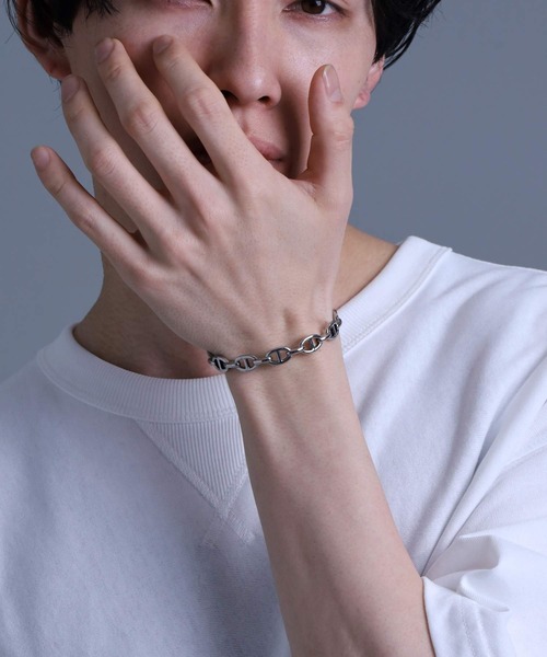 LION HEART（ライオンハート）の「【限定展開】“LH-1”アンカーチェーンバングル/サージカルステンレス（金属アレルギー対応）【LION HEART / ライオンハート】（バングル/リストバンド・メンズ・シルバー・ONE SIZE）」の9枚目の写真