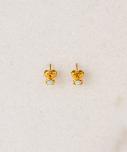 muku（ムク）の「金属アレルギー対応　ミニストーンピアス/サージカルステンレス/316L（ピアス（両耳用）・レディース・ゴールド/シルバー・FREE）」の13枚目の写真