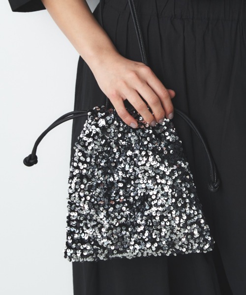 Libra Cue(リブラ キュー)の「スパンコール巾着ショルダー(ショルダーバッグ・レディース・シルバー/マルチ・FREE)」の10枚目の写真