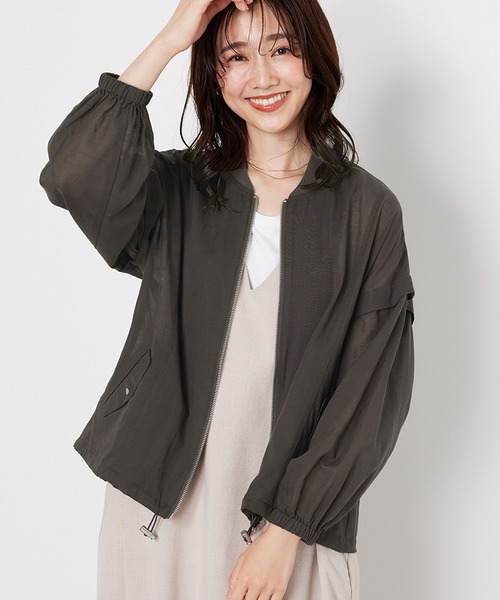 BELLUNA PLUS(ベルーナ)の「麻調素材リブ使いシアーブルゾンジャケット(ブルゾン・レディース・チャコール/グレイッシュベージュ/カーキ・MEDIUM/LARGE/X-LARGE)」の21枚目の写真