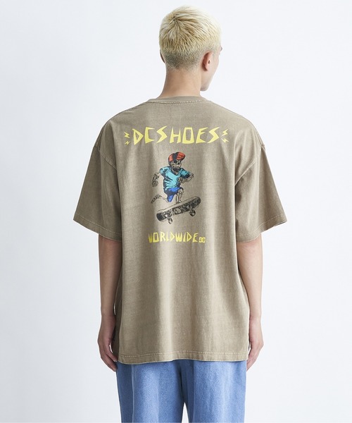 DC SHOES(ディーシーシューズ)の「24 SKATE SKULL SS/DCバックプリント半袖Tシャツ(Tシャツ/カットソー・メンズ・ブラック/ホワイト/サンドベージュ/ブラック系その他・MEDIUM/LARGE/X-LARGE)」の2枚目の写真