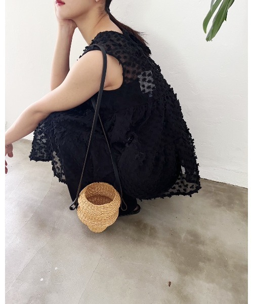 Torrazzo Donna(トラッゾドンナ)の「2wayドットティアードトップス(タンクトップ・レディース・ホワイト/ブラック・FREE)」の12枚目の写真