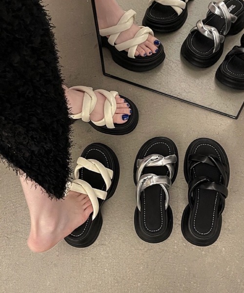 Sibra(シブラ)の「厚底サンダル ミュールサンダル 美脚 夏(サンダル・レディース・シルバー/ブラック/アイボリー・S/M/SS)」の20枚目の写真