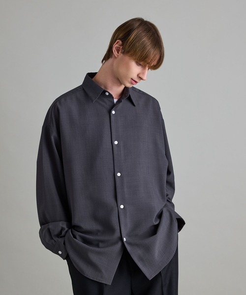 JUNRED（ジュンレッド）の「シアードライビックシャツ（シャツ/ブラウス・メンズ・チャコールグレー/ホワイト/オレンジ・L/S/M）」の2枚目の写真