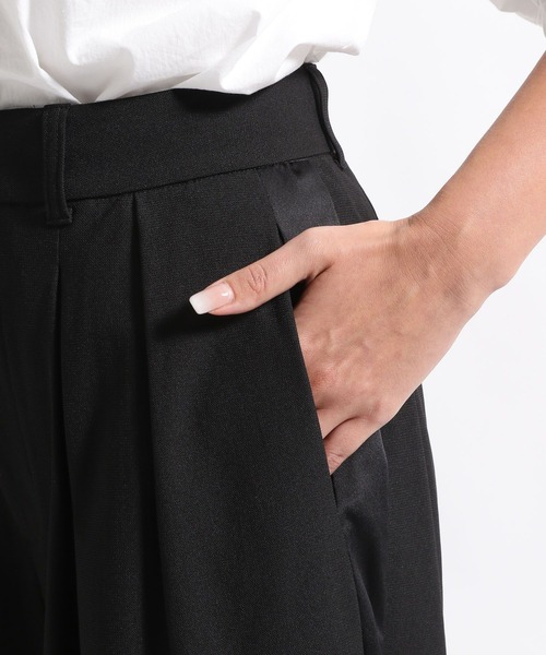 STERNBERG（スタンバーグ）の「カラミサテンワイドパンツ（その他パンツ・レディース・ブラック・LARGE/MEDIUM）」の19枚目の写真
