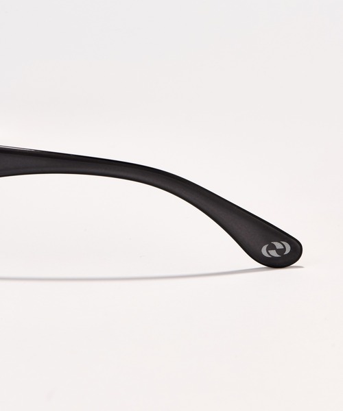 Jugaad14（ジュガードフォーティーン）の「【Jugaad14】HORIZON CLEAR black（サングラス・レディース・ブラック/ブラック系その他2/ブラック系その他3/ブラック系その他5/ブラック系その他7/ブラック系その他4・FREE）」の11枚目の写真