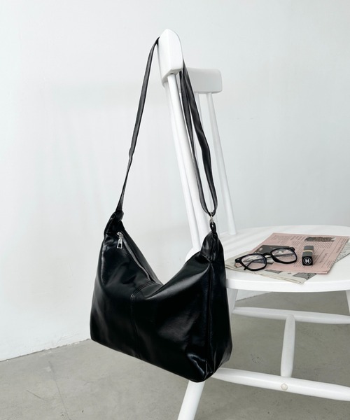 セール】ワイドベルトフェイクレザーショルダーバッグ（ショルダー