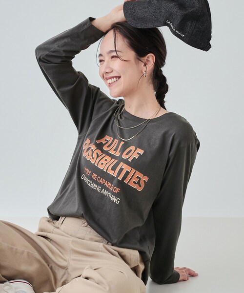 Cutie Blonde（キューティーブロンド）の「◆【洗える】腰回りをカバー アソートプリントロンT（Tシャツ/カットソー・レディース・チャコール/ベージュ系4/ホワイト系その他/ブラック系5/チャコールグレー/ピンク系8・02/03/04）」の3枚目の写真