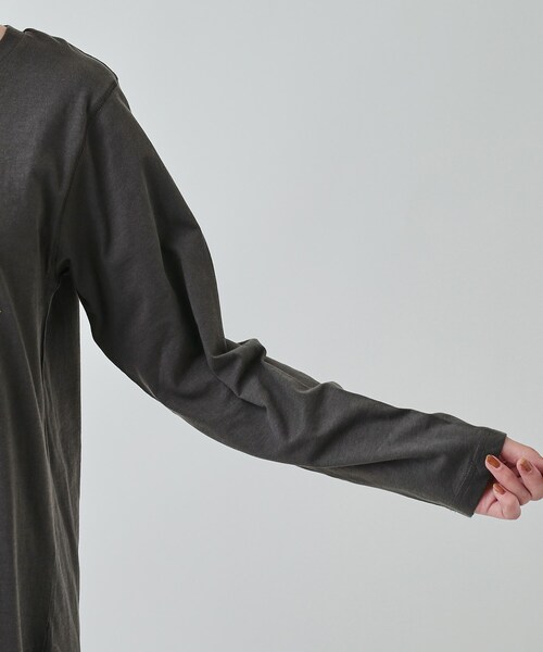 Cutie Blonde（キューティーブロンド）の「◆【洗える】腰回りをカバー アソートプリントロンT（Tシャツ/カットソー・レディース・チャコール/ベージュ系4/ホワイト系その他/ブラック系5/チャコールグレー/ピンク系8・02/03/04）」の8枚目の写真