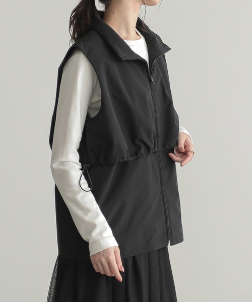 for/c（フォーシー）の「撥水タフタベスト【サスティナブル】（ブルゾン・レディース・アイボリー/ブラック・M/L）」の9枚目の写真