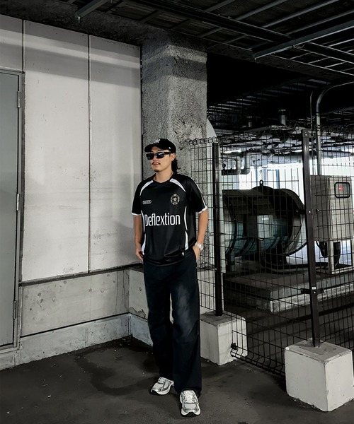 DEFLEXTION(ディフレクション)の「【DEFLEXTION / ディフレクション】Soccer shirt / サッカー ゲームシャツ(Tシャツ/カットソー・レディース・ホワイト/ブラック・LARGE/X-LARGE)」の4枚目の写真
