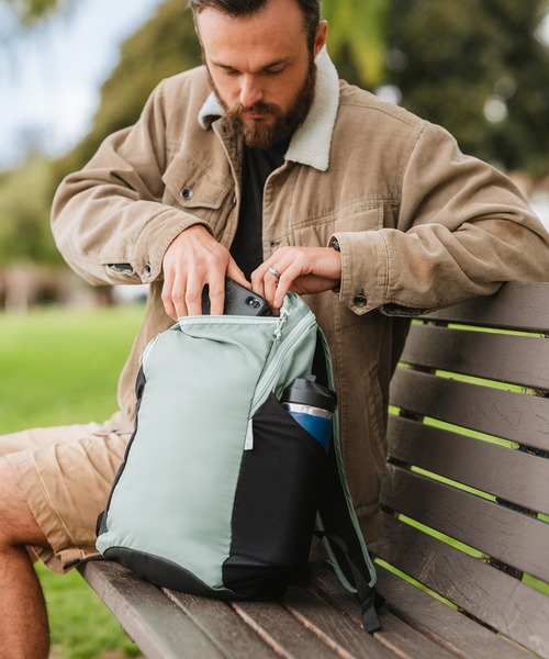 ChicoBag(チコバッグ)の「ChicoBag/チコバッグ Travel Pack rePETe/トラベルパック(エコバッグ/サブバッグ・レディース・セージグリーン/ブラック・FREE)」の3枚目の写真