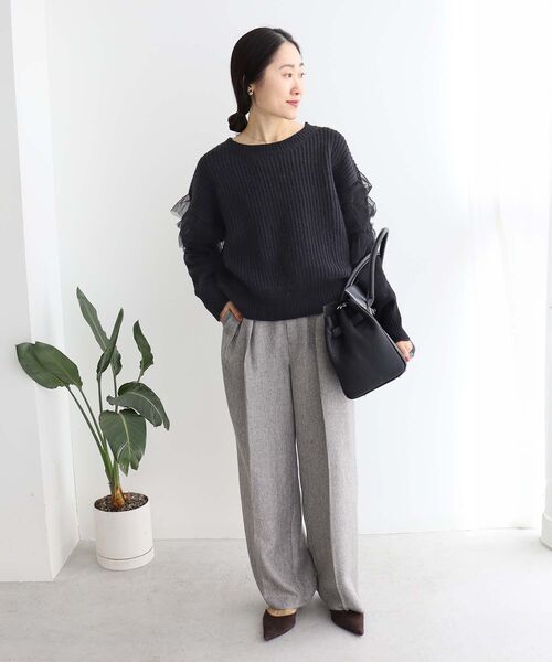 le.coeur blanc(ルクールブラン)の「チュール使いボリュームニットプルオーバー(ニット/セーター・レディース・ブラック/グレイッシュベージュ/グレー・38)」の15枚目の写真