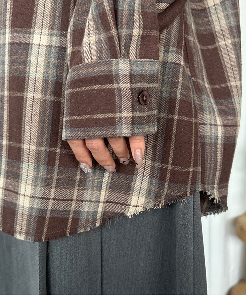 kutir（クティール）の「フリンジオーバーチェックネルシャツ（シャツ/ブラウス・レディース・ブラウン/ネイビー/ベージュ・FREE）」の6枚目の写真