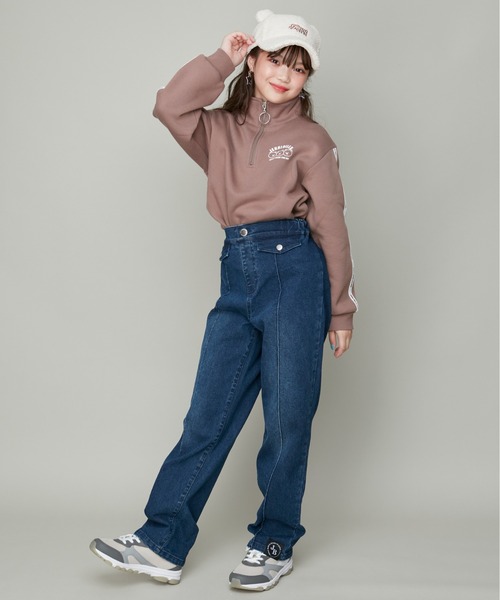 JENNI belle（ジェニィベル）の「【WEB限定】【あったか】裏起毛袖ラインハーフZIPトレーナー（スウェット・キッズ・ブラウン/ブラック/サックスブルー・130cm/140cm/150cm/120cm）」の11枚目の写真